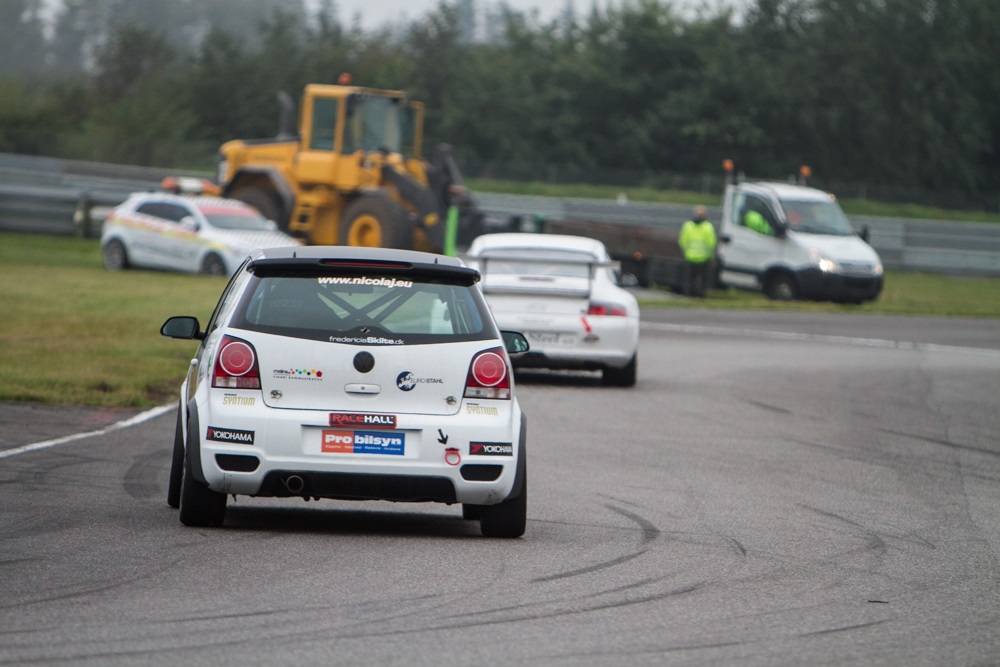 Den lille VW Polo GTi gjorde det godt i det fire timer lange løb
(Foto: Gripping Media)